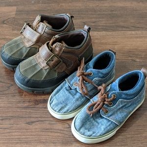 Toddler size 8 shoes Velcro and tie